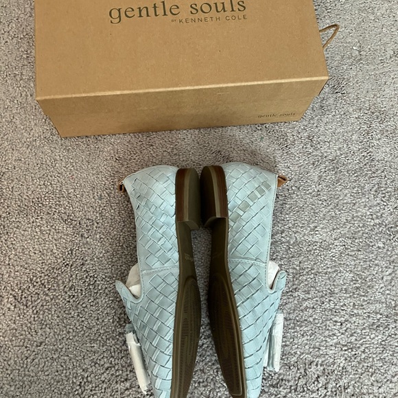 *NEW* Gentle Souls by Kenneth Cole - Picture 2 of 6